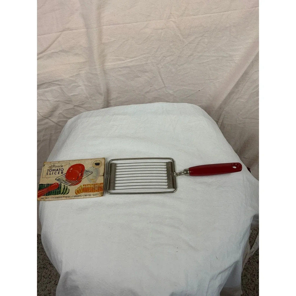 Vintage Ekco Miracle Tomato Slicer Red Handle T-6321P Kitchen Tool with Box